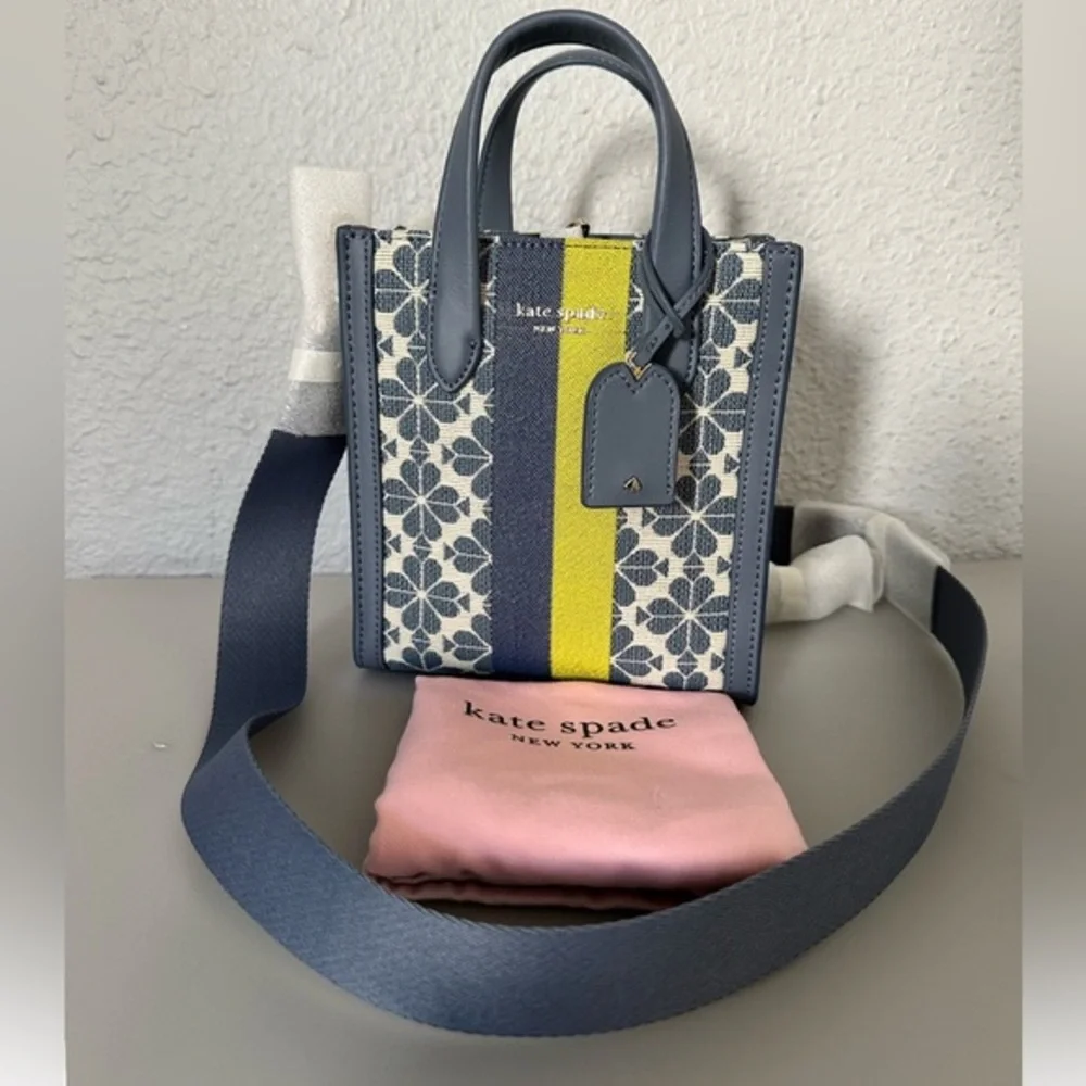 NWT KATE SPADE Mini Manhattan Spade Flower Jacquard Tote‎